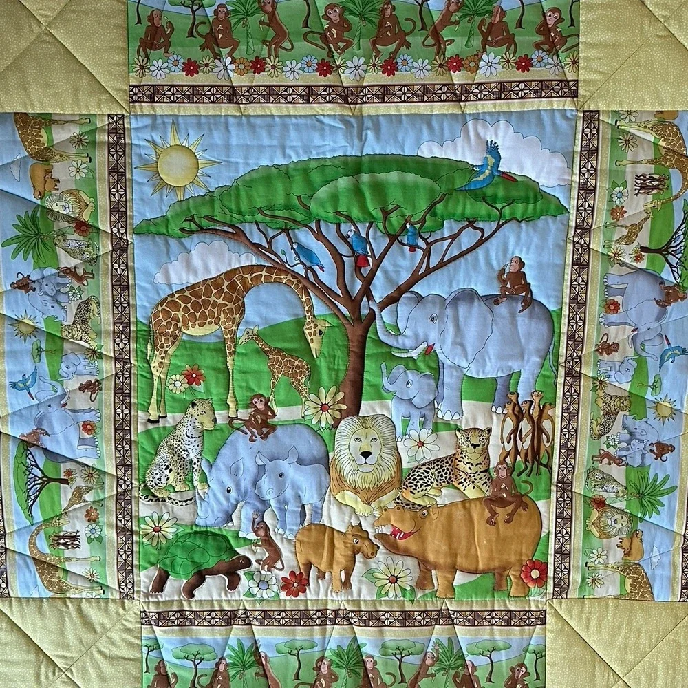 Safari Animals Jungle Baby Quilt or Wall Hanging Multicolor‎ Handmade 39x42 EUC